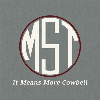 Close-up of Mississippi State maroon and ivory artwork on Grey Comfort Colors fabric